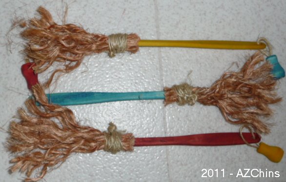 broom.jpg (47694 bytes)